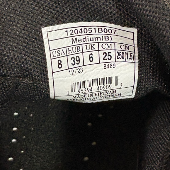 Brooks Catamount 3 Skyvault Women’s Trail Running Shoes - Picture 7 of 7